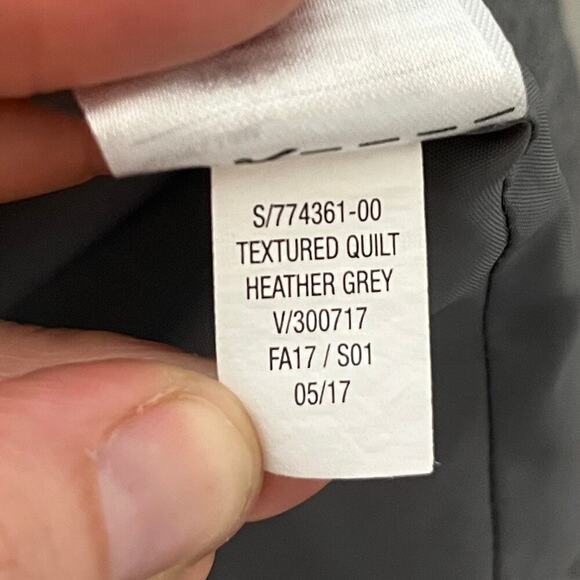 Old Navy Women's Vest Jacket M Heather Gray Quilted Texture Full Zip Lightweight - Picture 8 of 8